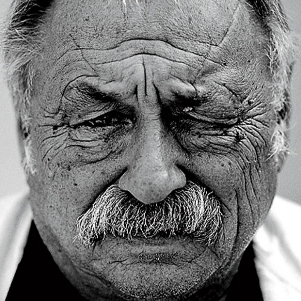 ca. 2004 --- Jim Harrison --- Image by © R¸dy Waks /Corbis Outline